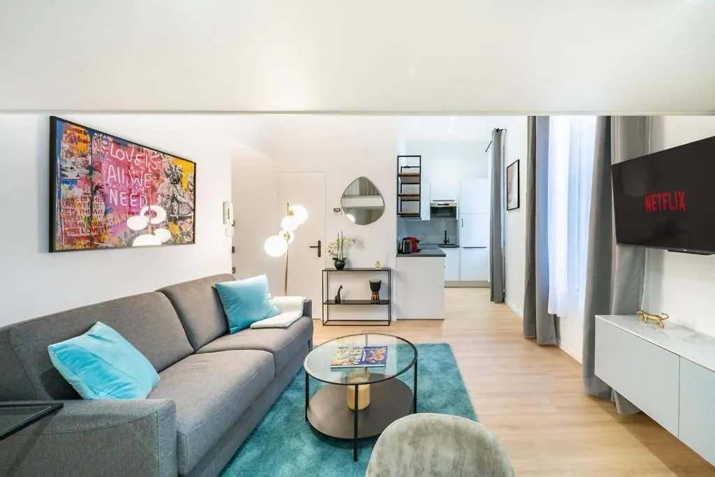 Monte Carlo Monaco Border - Luxury - Cozy - Loft - Mezzanine Appartement Beausoleil Frankrijk