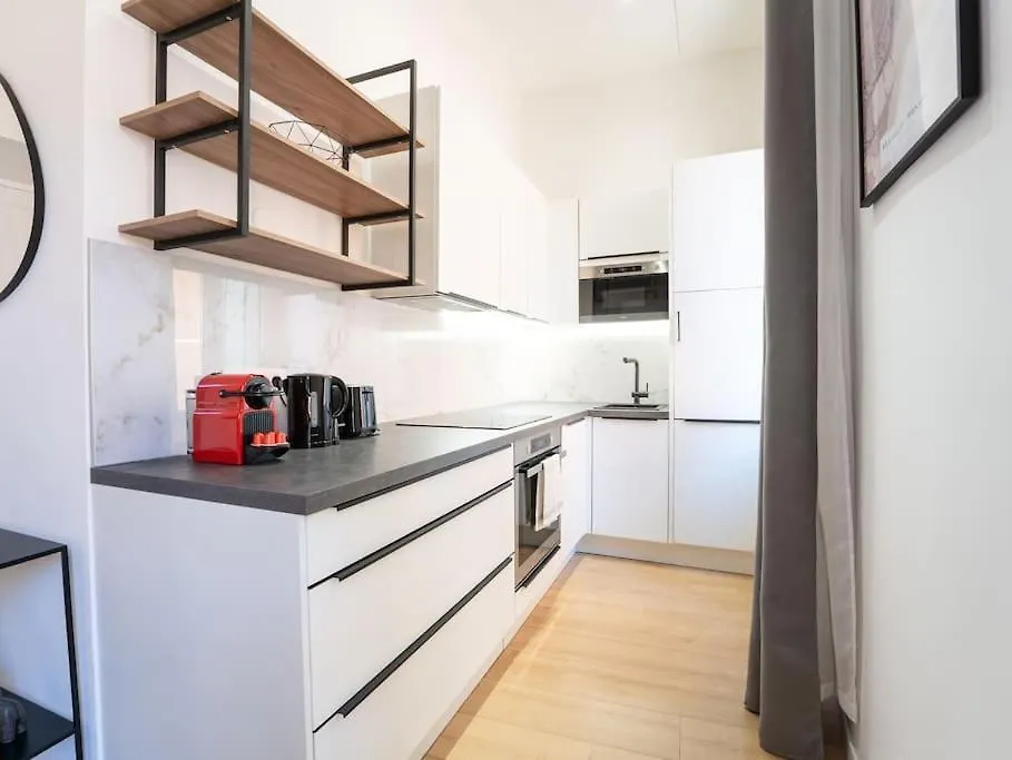 Monte Carlo Monaco Border - Luxury - Cozy - Loft - Mezzanine Appartement Beausoleil Frankrijk
