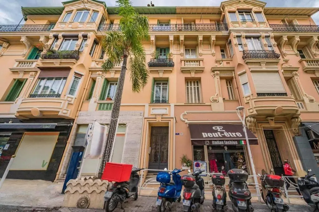Monte Carlo Monaco Border - Luxury - Cozy - Loft - Mezzanine Appartement Beausoleil Frankrijk
